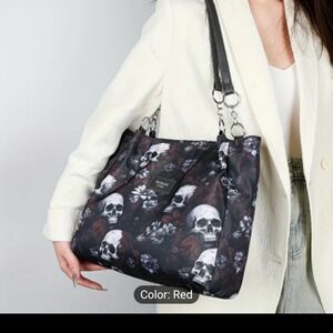 Black and Red Skull Purse NWT